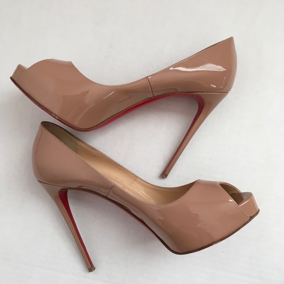 SOLD!!Christian Louboutin Very Prive - Picture 5 of 8